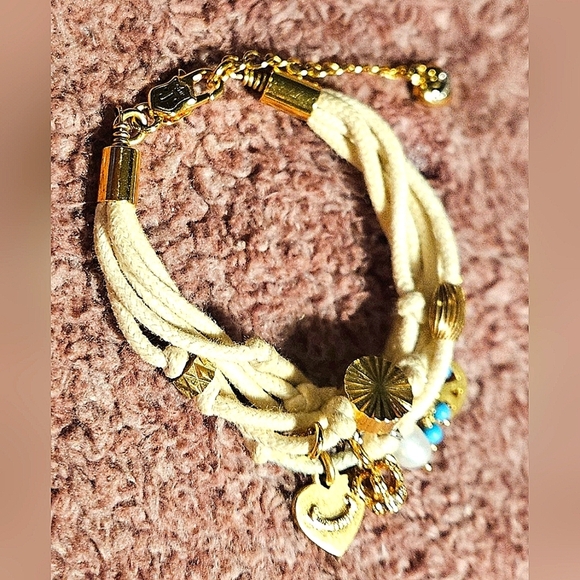 JUICY Couture White Multi Strand Crown Peace Pearl Heart Bling Charm Bracelet - Picture 2 of 14